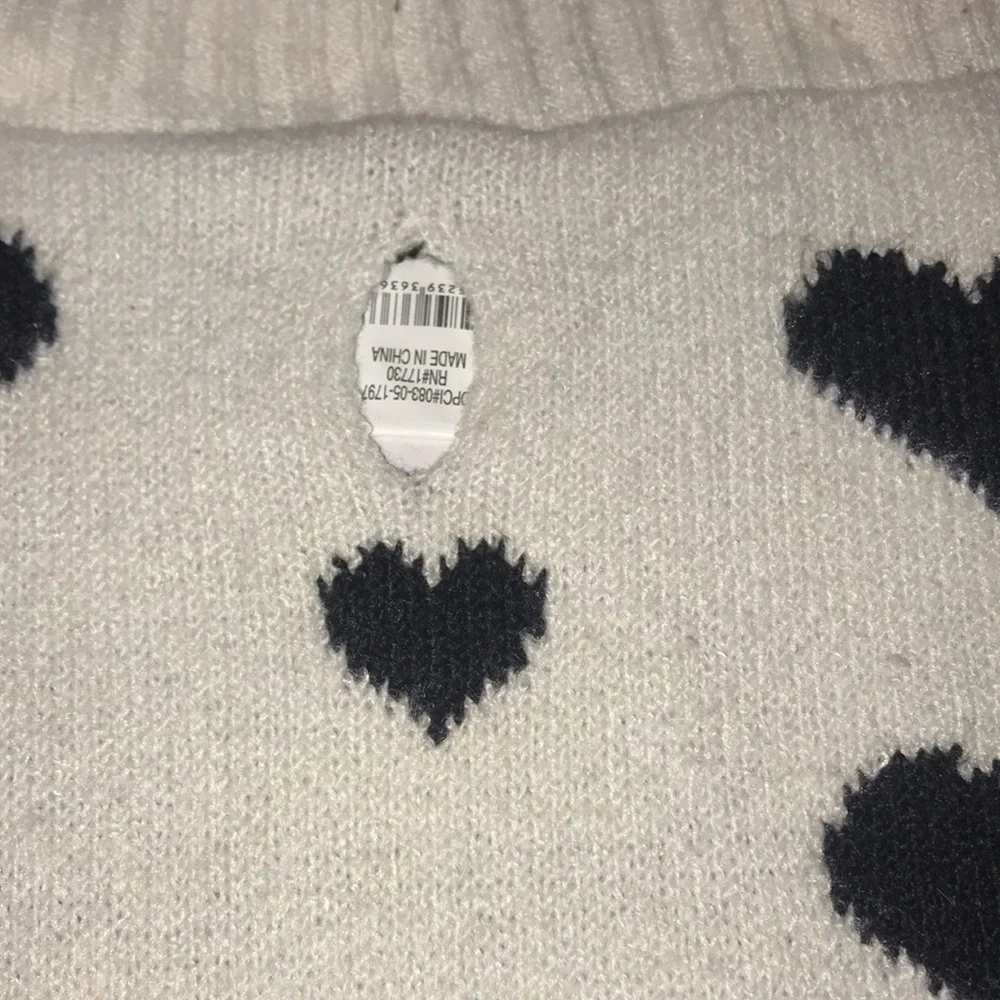 NWOT Heart Pet Sweater